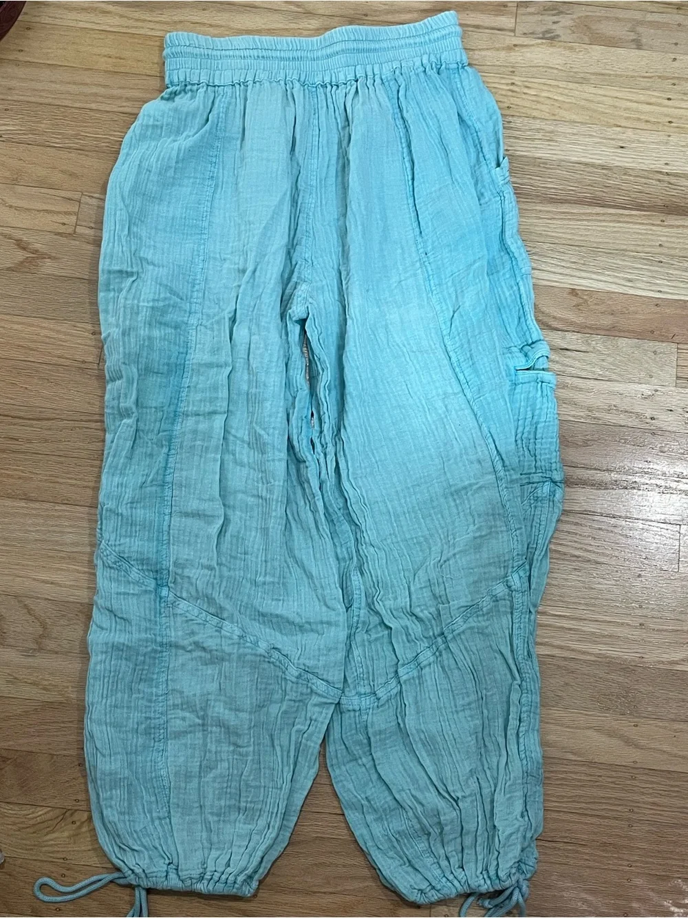 URBAN OUTFITTERS OUT FROM UNDER CARGO PANTS - Picture 1 of 4